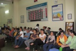 Sau Tết nguyên đán, người dân xếp hàng gửi tiết kiệm