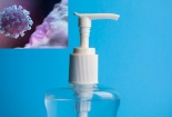 Tự pha chế nước rửa tay khô tại nhà cần hết sức thận trọng