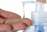 Cảnh báo: Nhiều loại nước rửa tay khô có chất độc hại, mùi lạ 