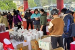 Chuỗi hội chợ Xuân trên địa bàn Thủ đô thu hút hàng ngàn lượt người dân đến tham quan, mua sắm
