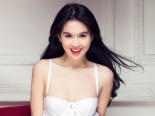 Mỹ nhân Việt ngày càng hở 'táo bạo'