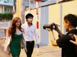 Lệ Rơi hóa hotboy, sánh bước cùng dàn hotgirl nóng bỏng