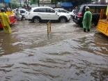 Hà Nội lại ngập lớn kéo dài