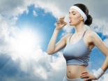 Nguy cơ gia tăng bệnh ung thư do uống nước nóng 
