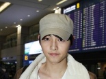 Sốc với ‘dung nhan thật’ của mỹ nam Song Joong Ki