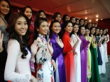 Đặt lên bàn cân nhan sắc 30 người đẹp phía nam HHVN 2016