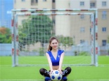 Tan chảy với vẻ đẹp nóng bỏng, quyến rũ của nữ CĐV Euro 2016
