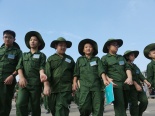 'Chiến sỹ nhí’ lên đường ‘nhập ngũ’: Bố mẹ yên tâm, con lo được mà!
