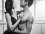 Quang Đăng khoe body sáu múi tuyệt đẹp trong bộ ảnh nhảy đôi 