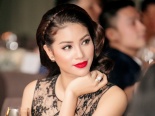 Phạm Hương khoe nhan sắc ‘ngọt lịm’ khi diện cả cây hàng hiệu Dior