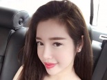 Ngắm vẻ đẹp nuột nà của ‘hotgirl ngực khủng’ Elly Trần sau sinh