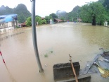 Quảng Ninh: Mưa lớn khiến nước dâng cao gần 2m, QL18A bị chia cắt