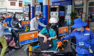 Cảnh báo các nguy cơ với phương tiện khi pha phụ gia vào xăng