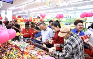 Người Việt đang 'tiêu dùng để phòng thủ': 13Win 19.com link truy cập buộc phải thay đổi để tồn tại