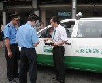 Tạm giữ 47 xe taxi không đạt chất lượng