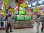 Hàng quán tưng bừng "ăn theo" Euro 2012