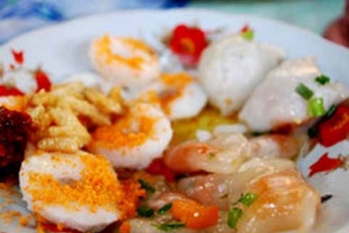 Bánh bột lọc Việt sánh cùng 30 món bánh ngon thế giới