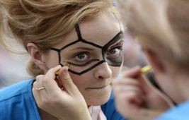 Nóng bỏng trước giờ khai mạc EURO 2012
