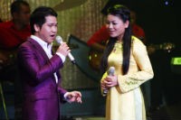 Vì sao Anh Thơ - Trọng Tấn bị cấm biểu diễn?