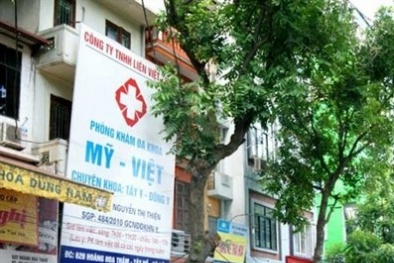 Bác sỹ Trung Quốc tháo chạy về nước..."nghỉ dưỡng"!