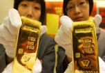 Vì sao giá vàng trong và ngoài nước "lệch pha"?