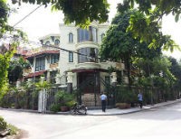 Thu giữ nhiều tài liệu quan trọng tại nhà bầu Kiên