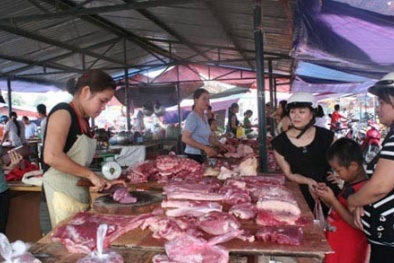Thịt và trứng thoát "án 8 tiếng"