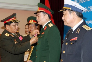 Tăng lương tướng lĩnh, giảm lương cục trưởng