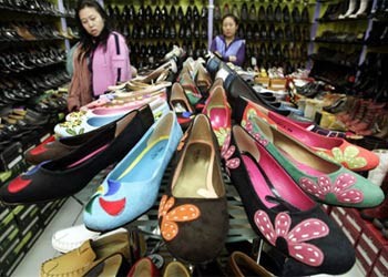 Hàng Trung Quốc bị chợ online liệt vào "danh sách đen"
