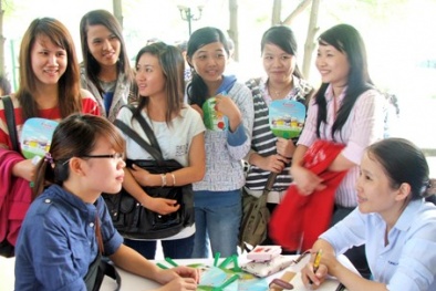 Nan giải bài toán... việc làm