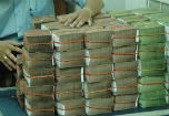 Dư nợ ngân hàng, bất động sản bằng cả "núi" tiền