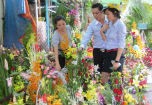 Hoa tươi và quà tặng đắt khách ngày 20/10