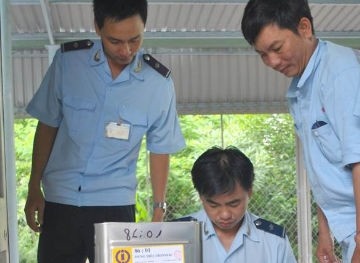 Xử lý hàng tái xuất tồn đọng thế nào?