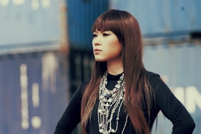 "Trắng Đen" Mỹ Tâm hâm nóng Vietnam Idol
