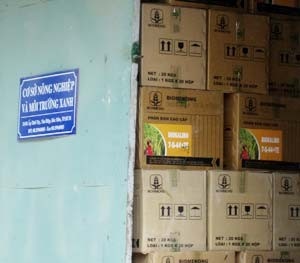 Nông dân 'khóc ròng' vì phân bón giả “cao cấp”