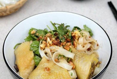 Đơn giản với món phở gà trộn cuối tuần