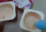 "Vật thể lạ" lúc nhúc trong sữa chua nhập từ Đức
