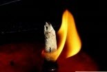 Ngọn đèn ngàn năm không tắt trong cổ mộ