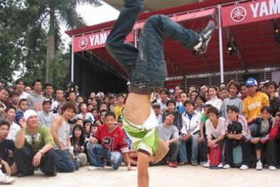 Năm mới, Hà Nội thi nhảy hip hop và Lễ hội đường phố