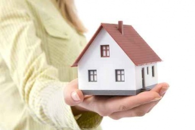 Dùng tiền của người nghèo để cứu người giàu?