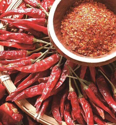 Phát hiện lò sản xuất nước mắm pha hóa chất