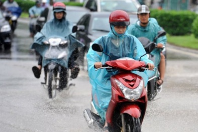 Chiều tối nay Bắc và Trung Bộ có mưa giông