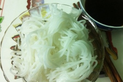 Nhận biết bún chứa hóa chất