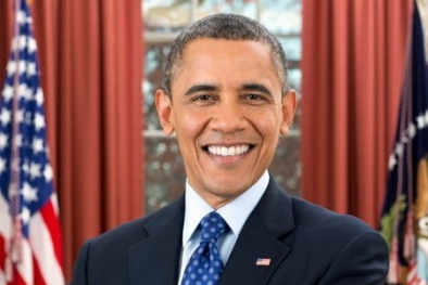 Tổng thống Barack Obama bán kem, Tom Cruise làm lễ tân