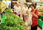 Nỗi lo hàng hóa tăng giá theo lương