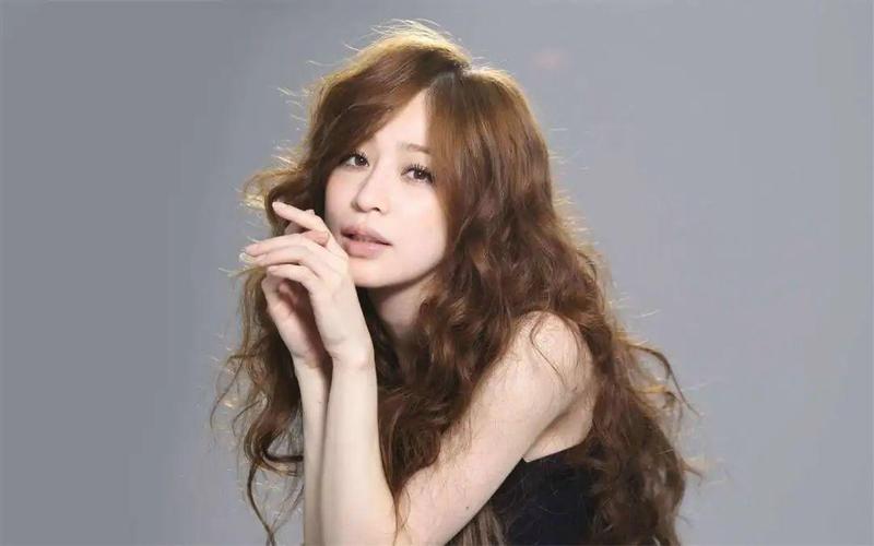 Cán bộ Ngoại giao bảo kê buôn bán sừng tê giác