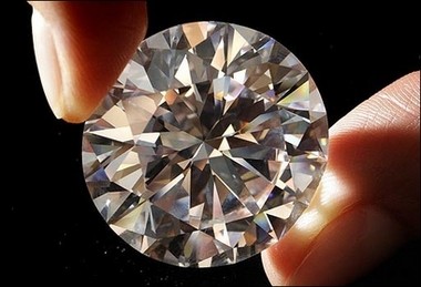Sự thật về "kim cương nhân tạo"