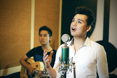 Trung Quân “liều mình” cover bản hit của 4 Diva