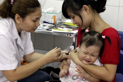 Bộ Y tế có công văn khẩn siết chặt tiêm vắc xin Quinvaxem