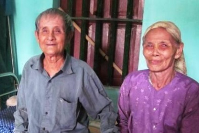 Chán cảnh Đăng ký và nhận 60K 24 bao lì xì miễn phí mỗi ngày tranh đất, vợ chồng già vào viện dưỡng lão sống
